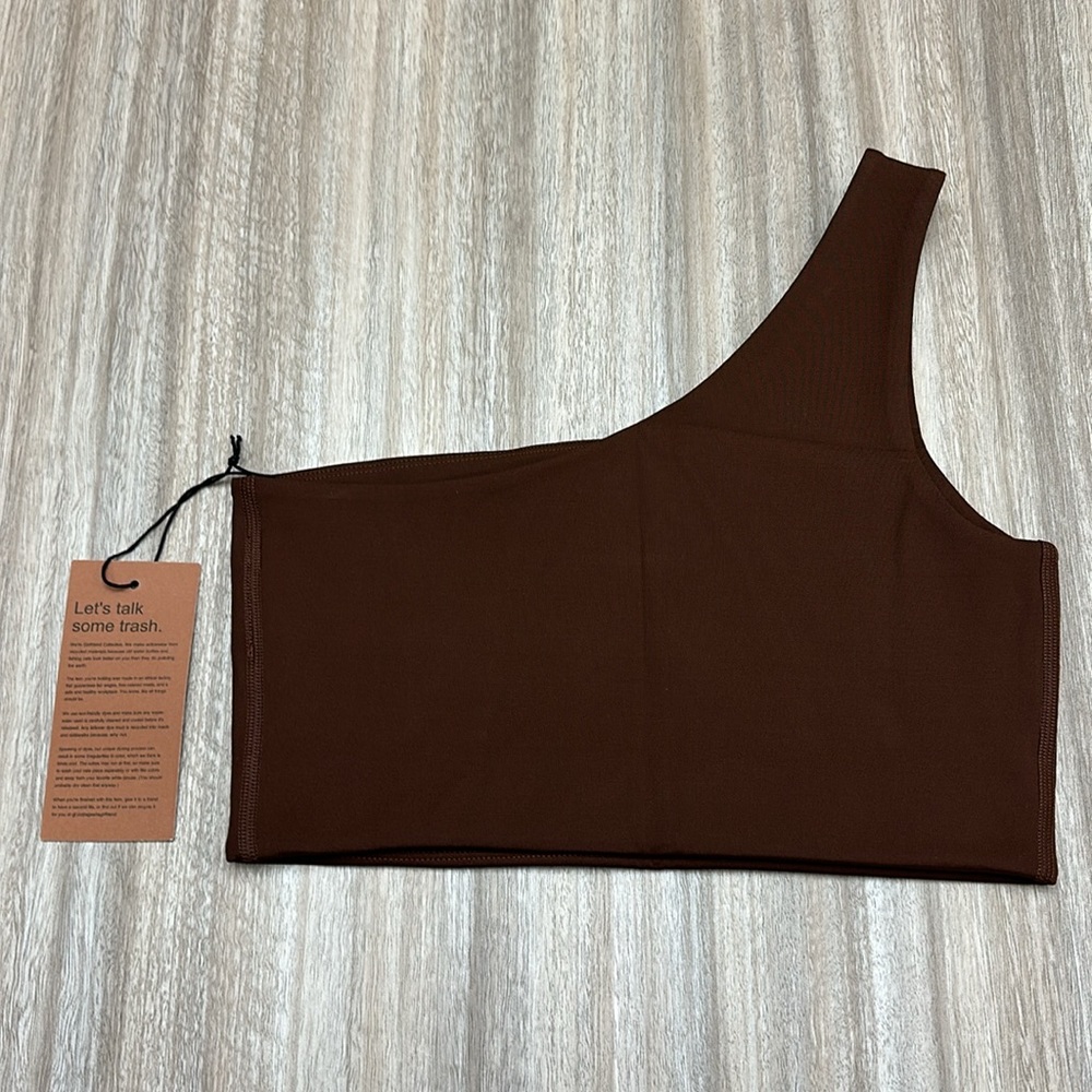 NWT Girlfriend Collective Bianca One Shoulder Bra in color earth size medium - Picture 3 of 8